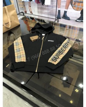 Костюм Burberry