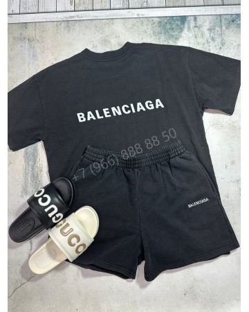 Костюм Balenciaga