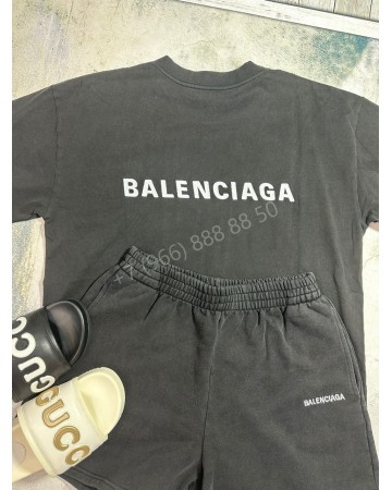 Костюм Balenciaga