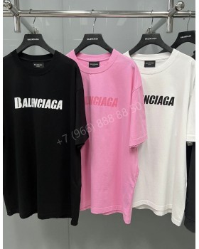 Футболка Balenciaga