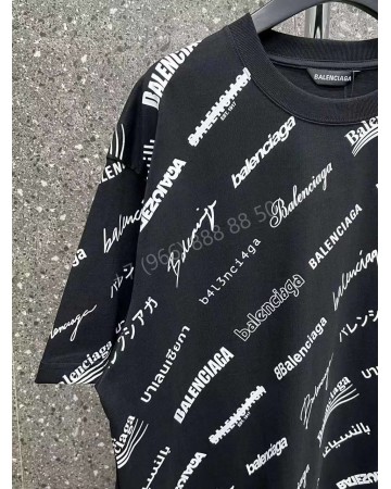 Футболка Balenciaga