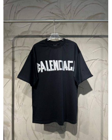 Футболка Balenciaga