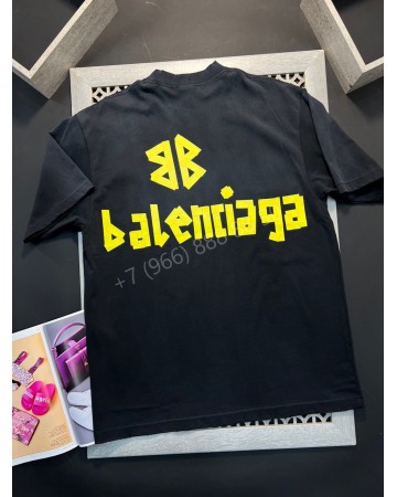 Футболка Balenciaga