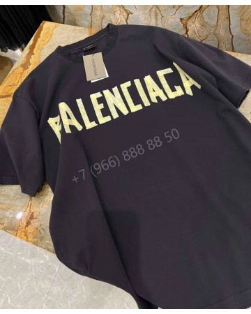 Футболка Balenciaga