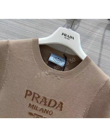 Футболка Prada