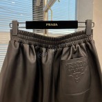 Кожаная юбка Prada