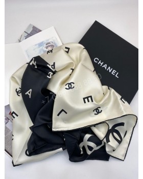 Платок CHANEL