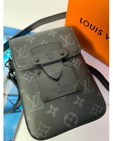 Сумка-мессенджер Louis Vuitton