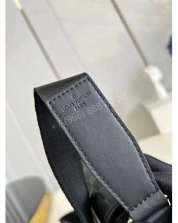 Сумка-мессенджер Louis Vuitton