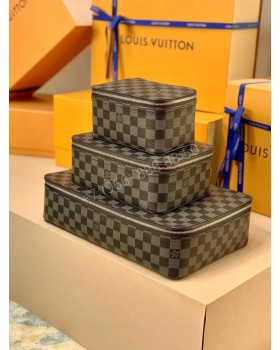 Несессер Louis Vuitton большой