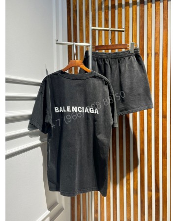 Костюм Balenciaga