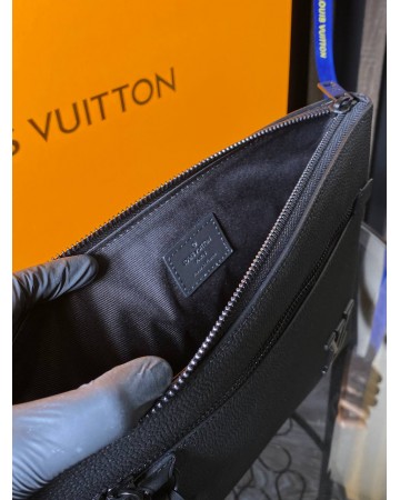 Клатч Louis Vuitton