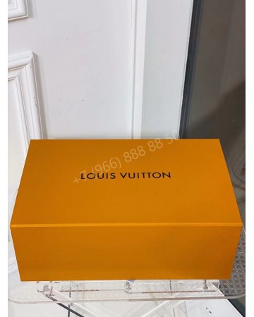 Набор Louis Vuitton (мяч + полотенце)
