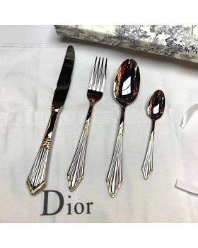 Набор столовых приборов Dior