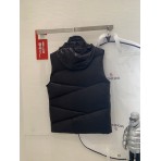 Безрукавка Moncler