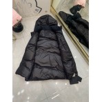 Безрукавка Moncler