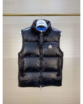 Безрукавка Moncler