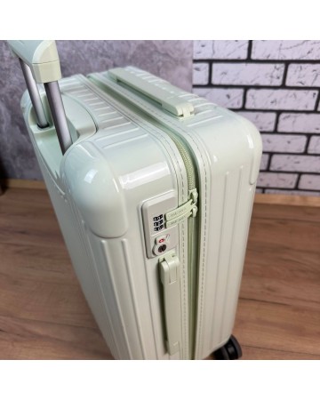 Чемодан Rimowa