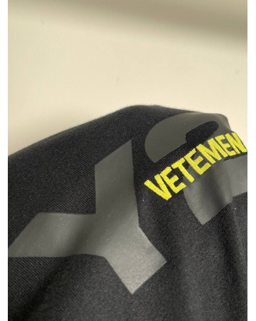 Футболка Vetements