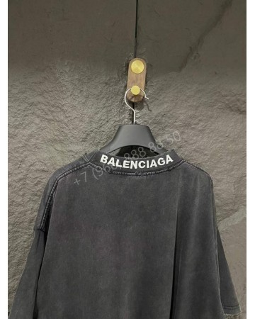 Футболка Balenciaga