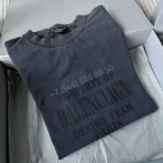 Футболка Balenciaga