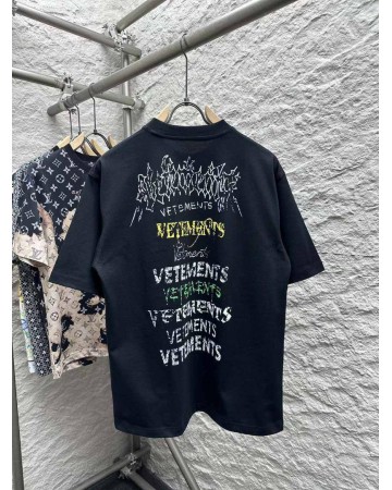 Футболка Vetements