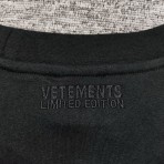 Футболка Vetements