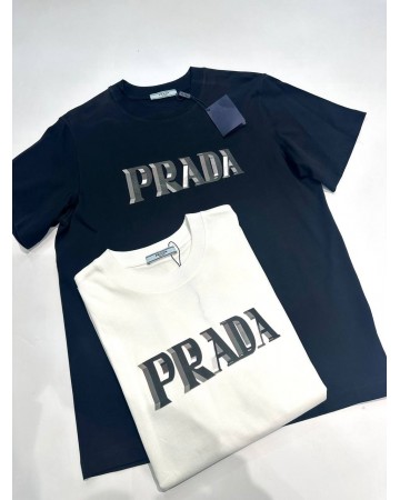 Футболка Prada