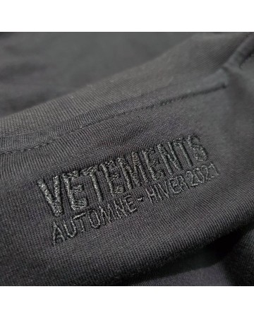 Футболка Vetements