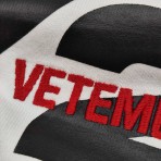 Футболка Vetements