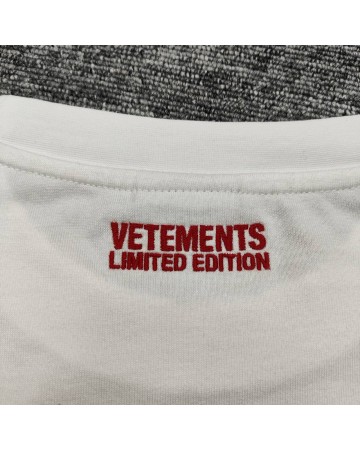 Футболка Vetements