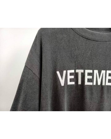 Футболка Vetements