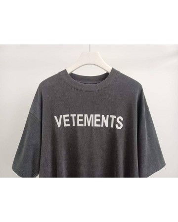 Футболка Vetements