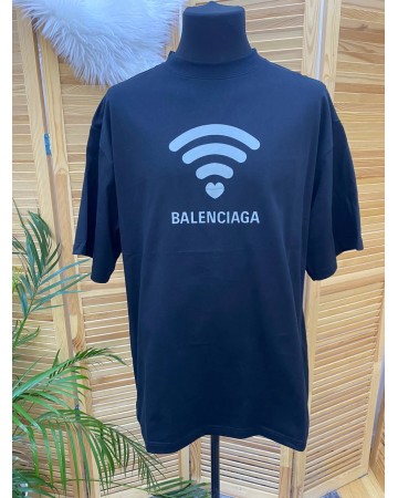 Футболка Balenciaga