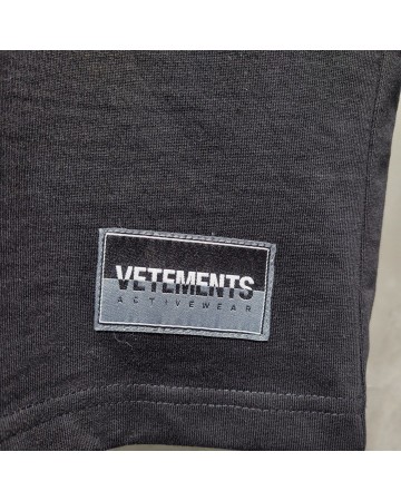 Футболка Vetements