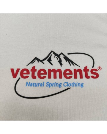 Футболка Vetements