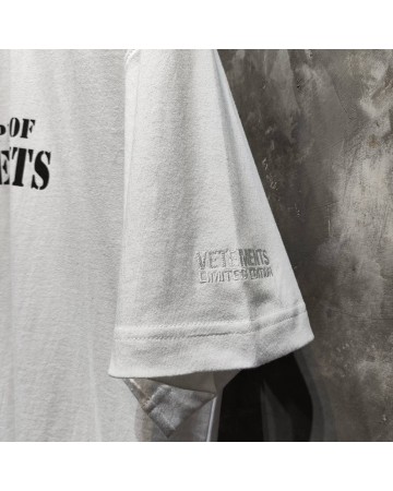 Футболка Vetements