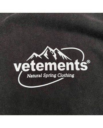 Футболка Vetements