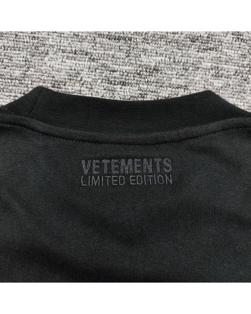 Футболка Vetements