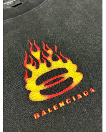 Футболка Balenciaga