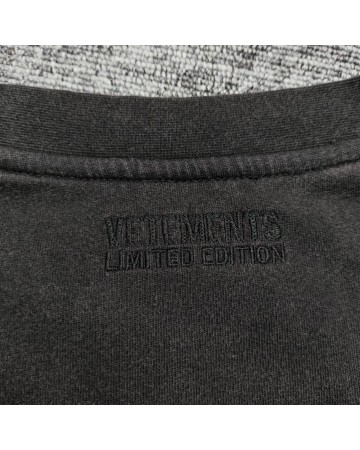 Футболка Vetements