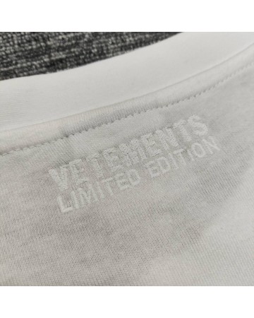 Футболка Vetements