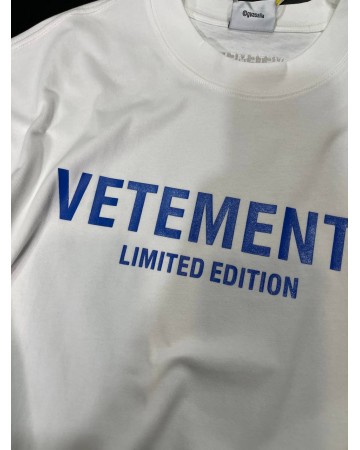 Футболка Vetements