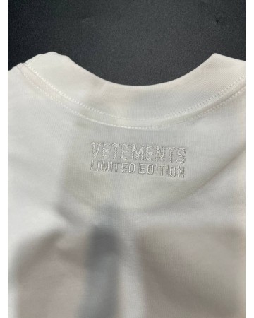 Футболка Vetements