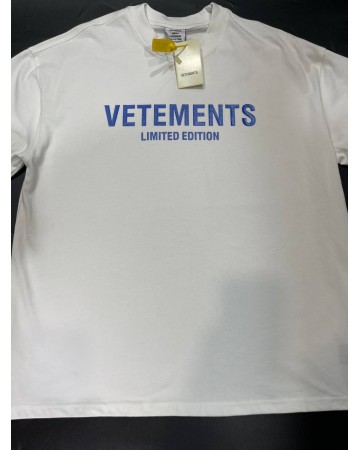 Футболка Vetements