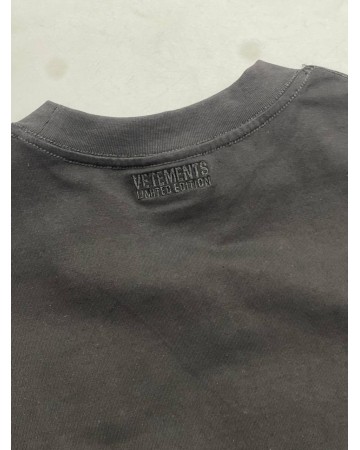 Футболка Vetements