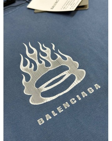 Футболка Balenciaga