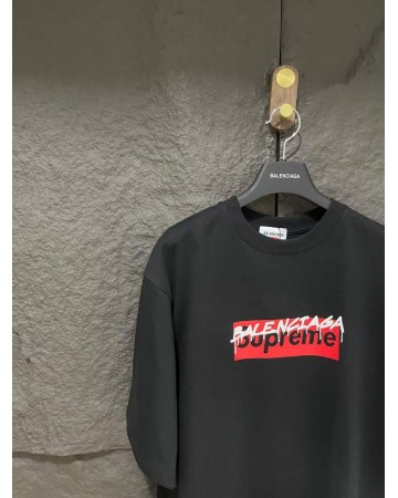 Футболка Balenciaga