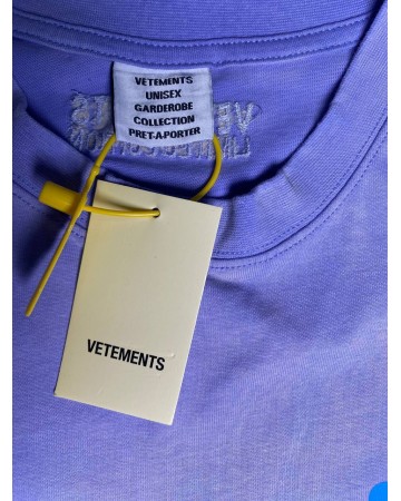 Футболка Vetements