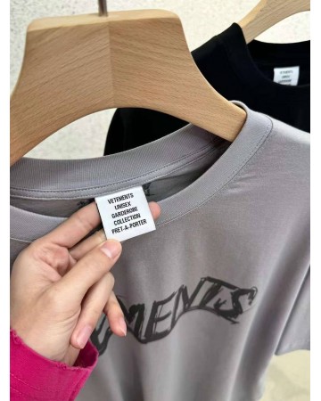 Футболка Vetements